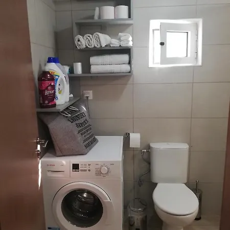 Small With Yard Apartamento *